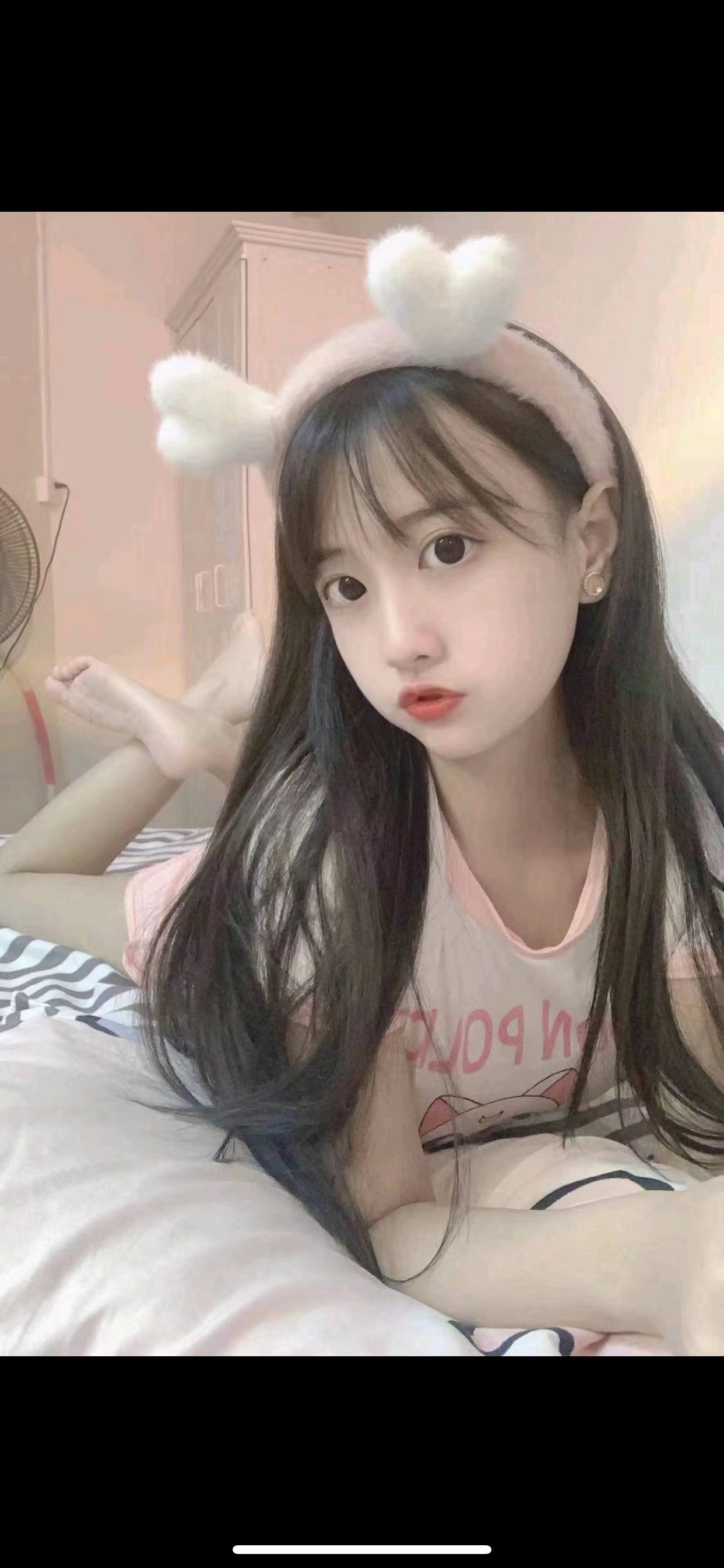 清纯极品粉嫩白虎女孩